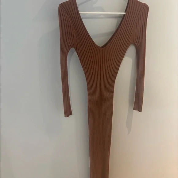 Rust Ribbed Knit Dress - Picture 3 of 4